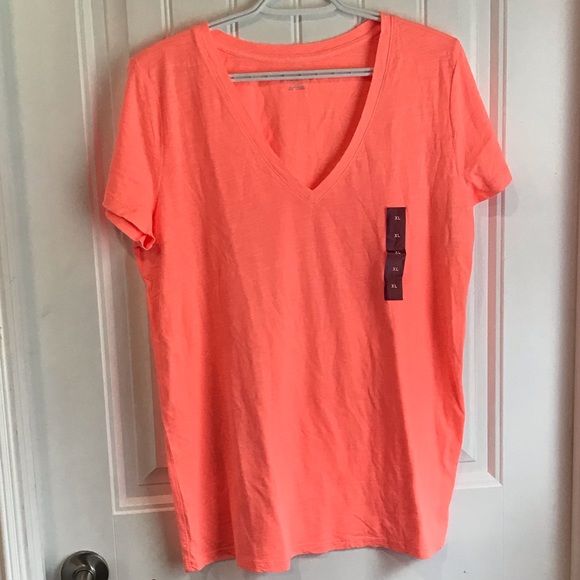 Merona Tops - NWOT XL Merona Orange Salmon Cotton Vneck Top Tee
